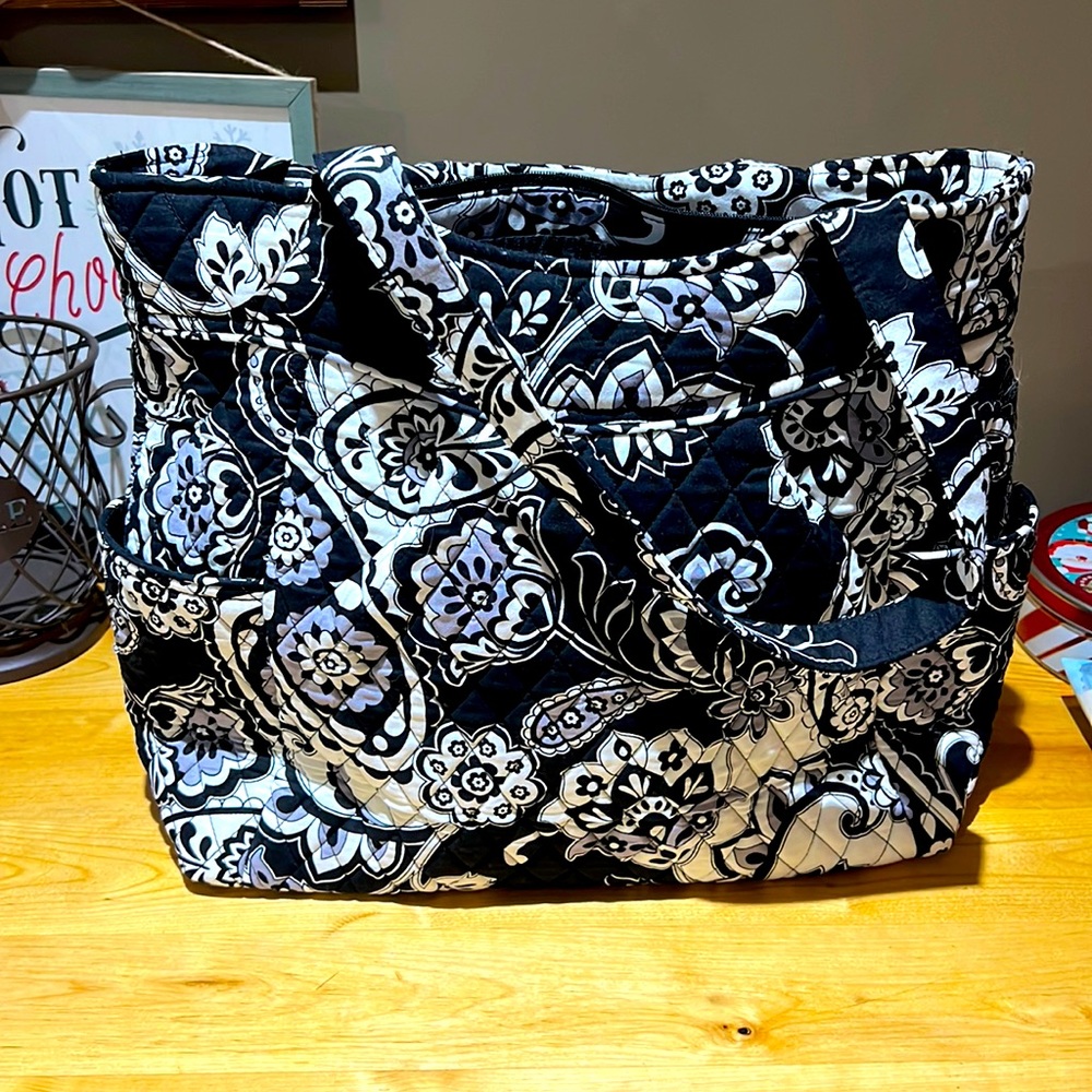 Vera Bradley tote bag